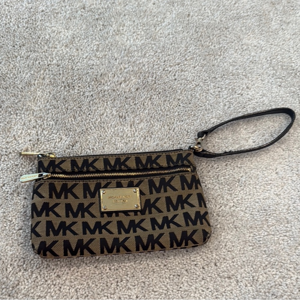 Michael Kors Tan and Black Logo Wristlet